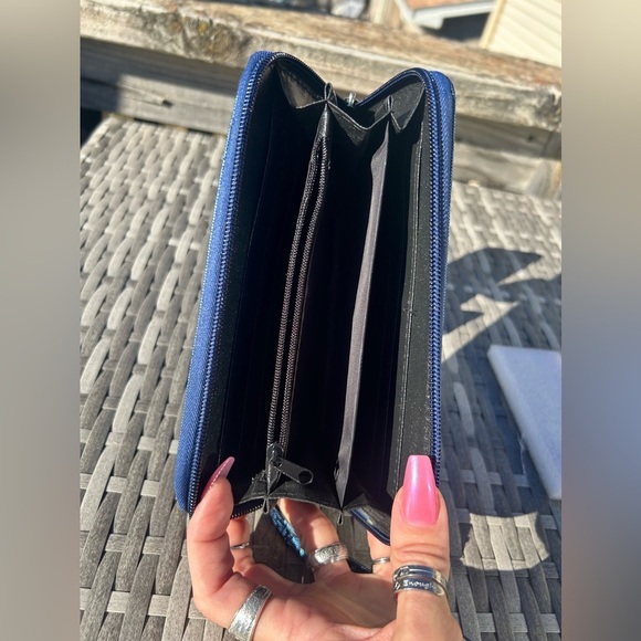 Nouveau Leather Women’s Wallet Royal Blue NWT!​​​ - Picture 5 of 10